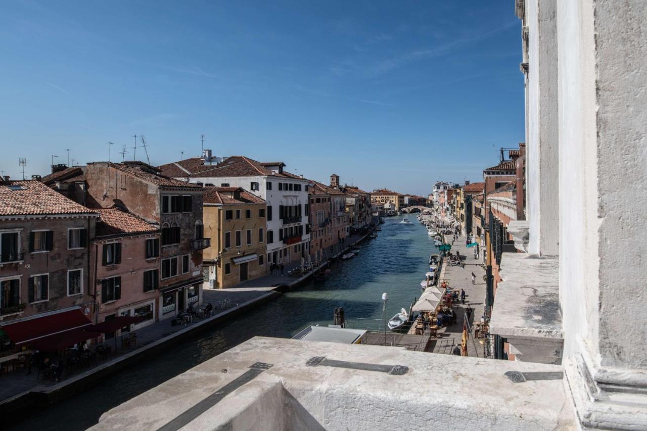 Radisson Collection Hotel, Palazzo Nani Venetië Buitenkant foto The Canal Vena