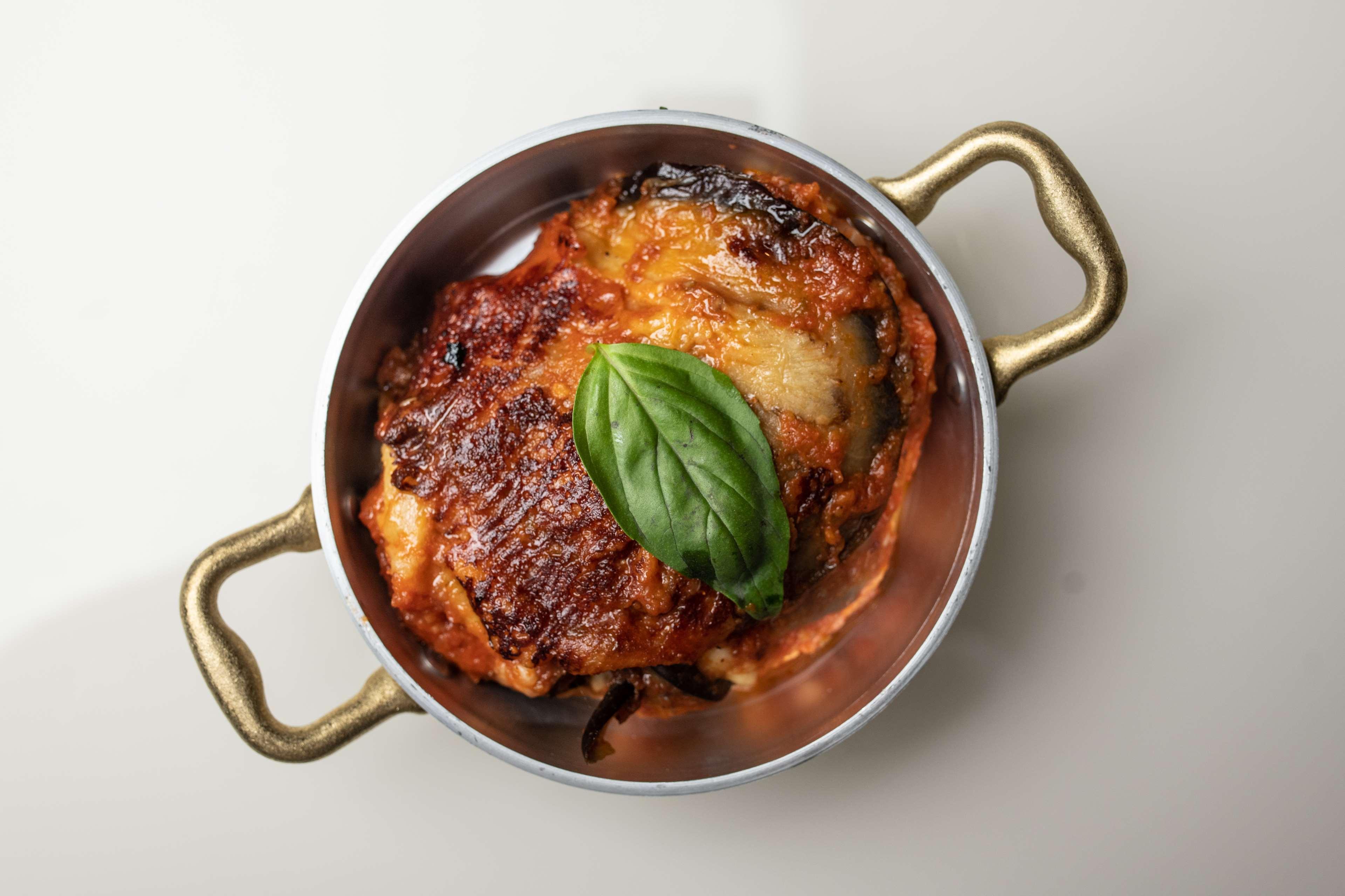 Radisson Collection Hotel, Palazzo Nani Venetië Buitenkant foto Aubergine parmigiana