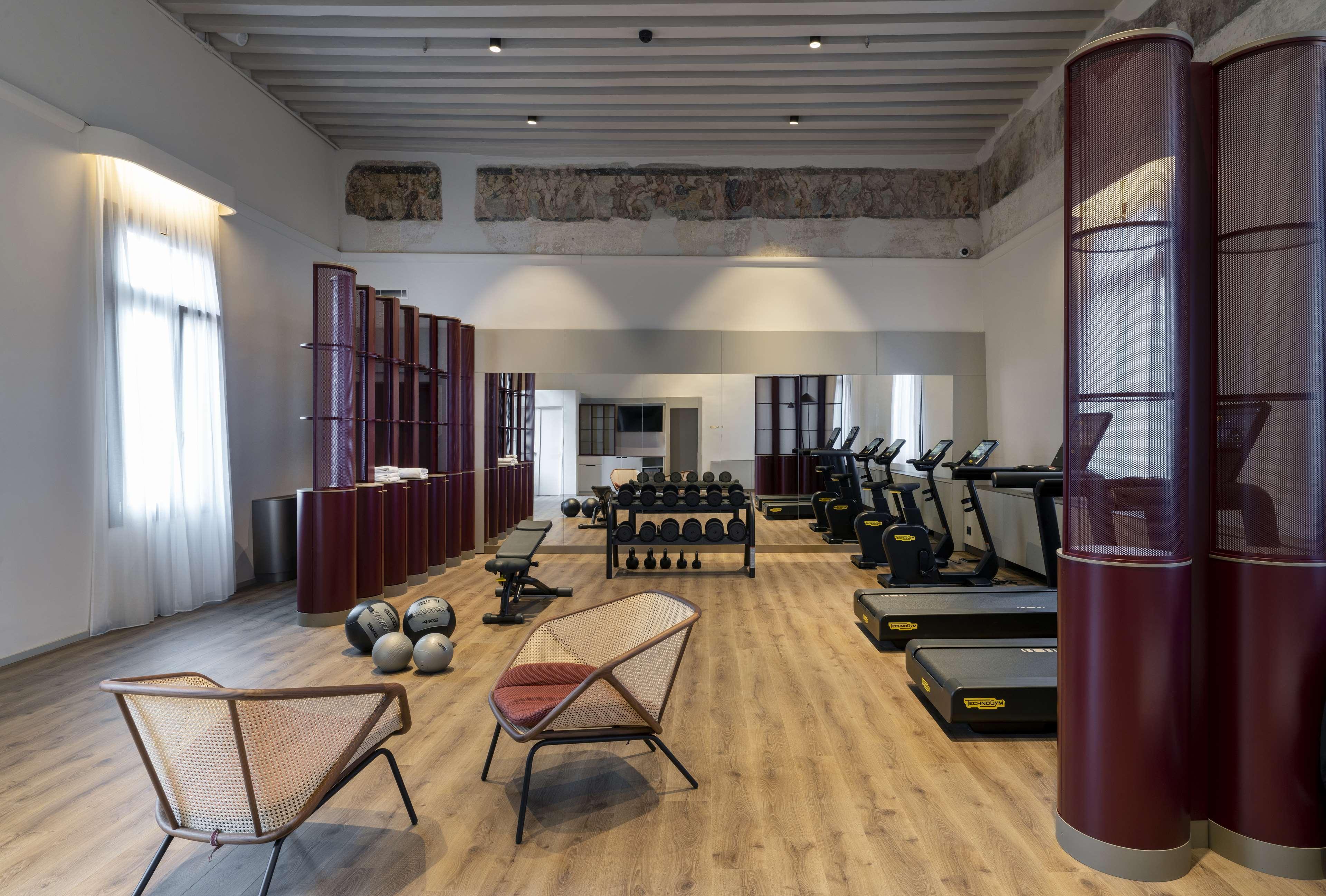 Radisson Collection Hotel, Palazzo Nani Venetië Buitenkant foto The gym at the hotel